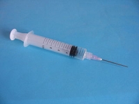 320px-Syringe2